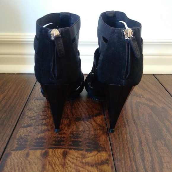 New in Box Gucci Elastic and Suede Isadora Gladiator Booties Sandals Heels 37.5 - Picture 5 of 11